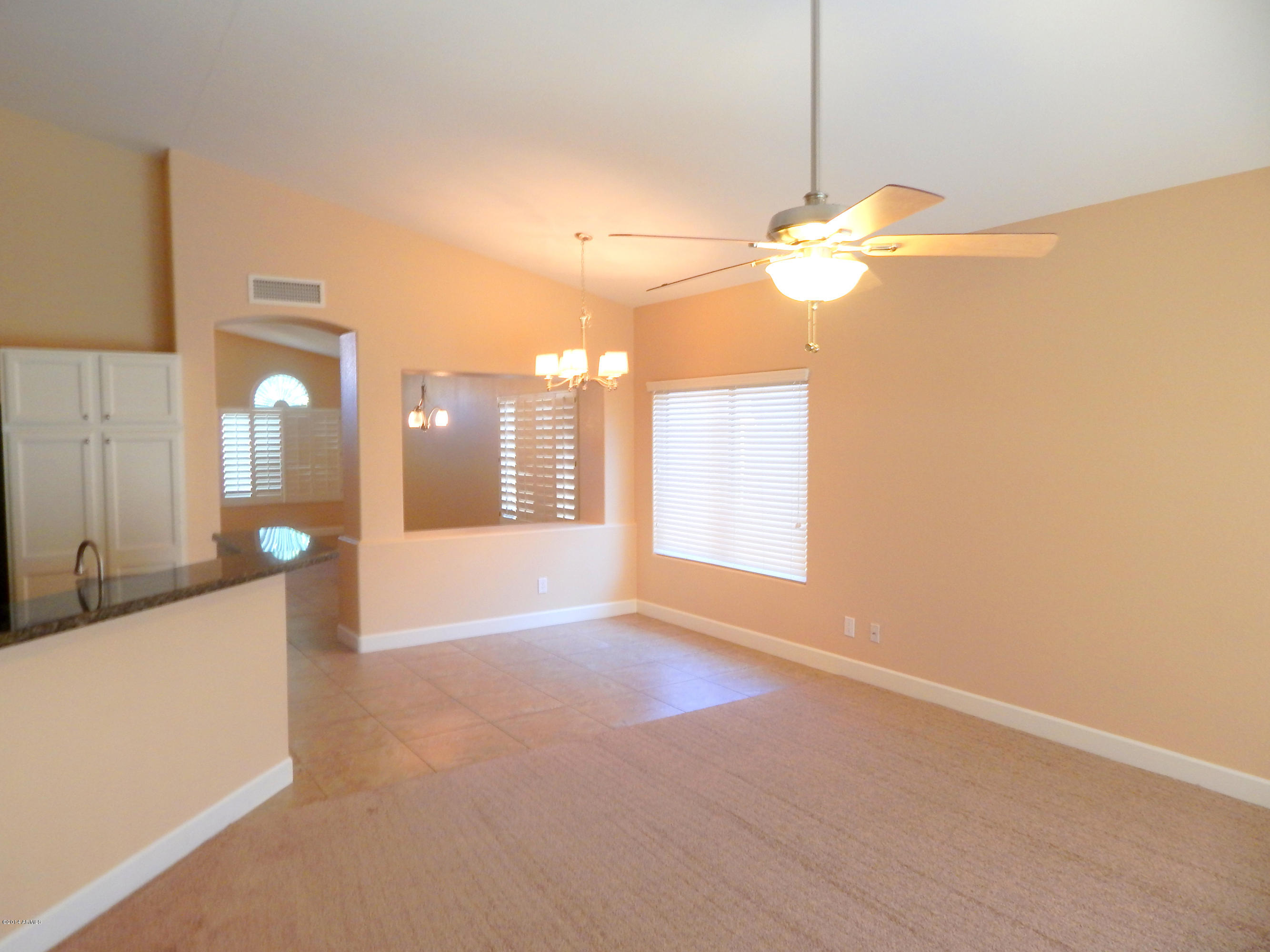 1315 East St John Road Phoenix, AZ 85022 - Photo 6 of 26 DSCN0295