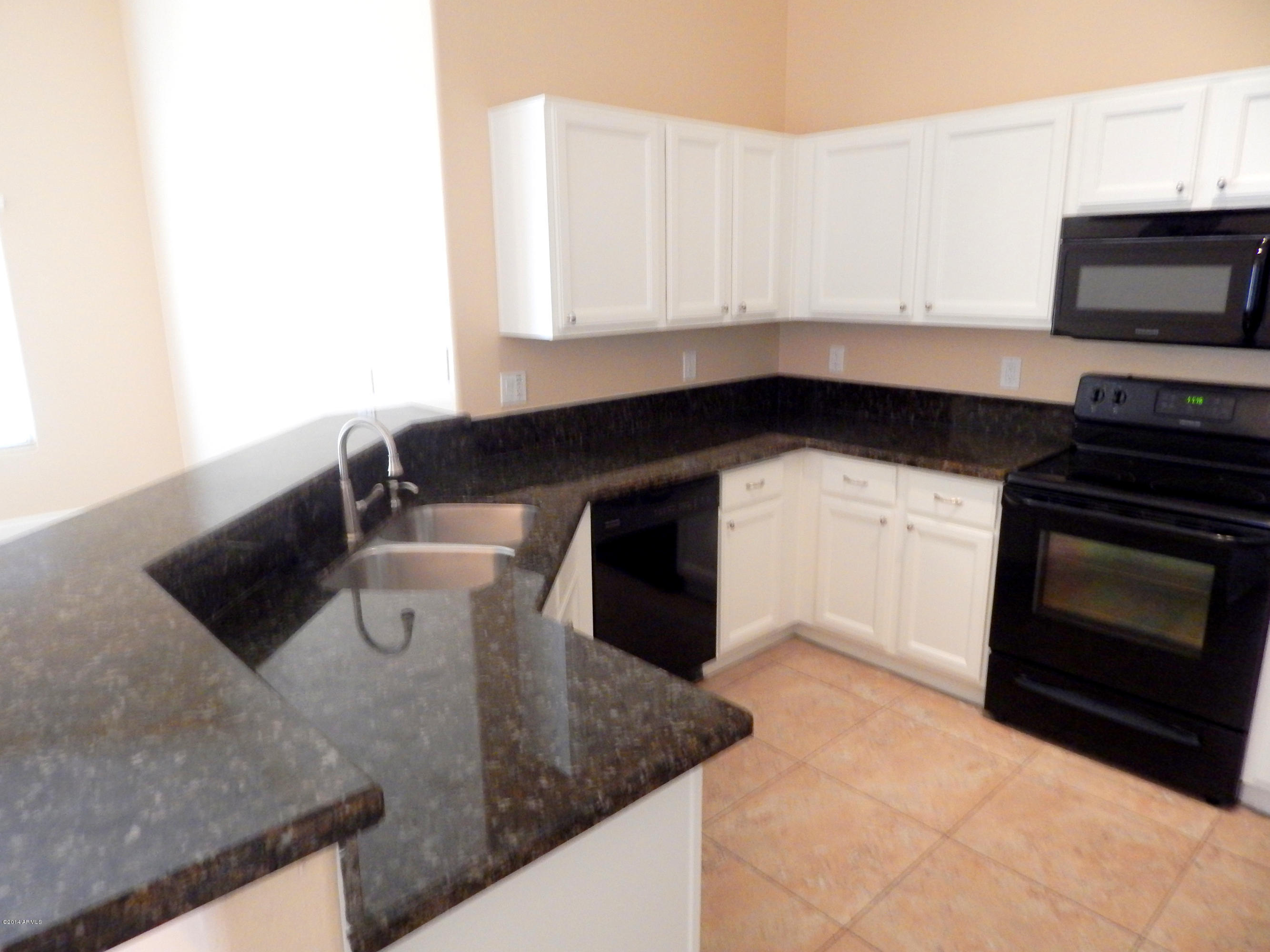 1315 East St John Road Phoenix, AZ 85022 - Photo 8 of 26 DSCN0296