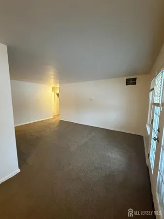 $2,295 | 504 Lakeview Terrace, Plainsboro, NJ 08540
