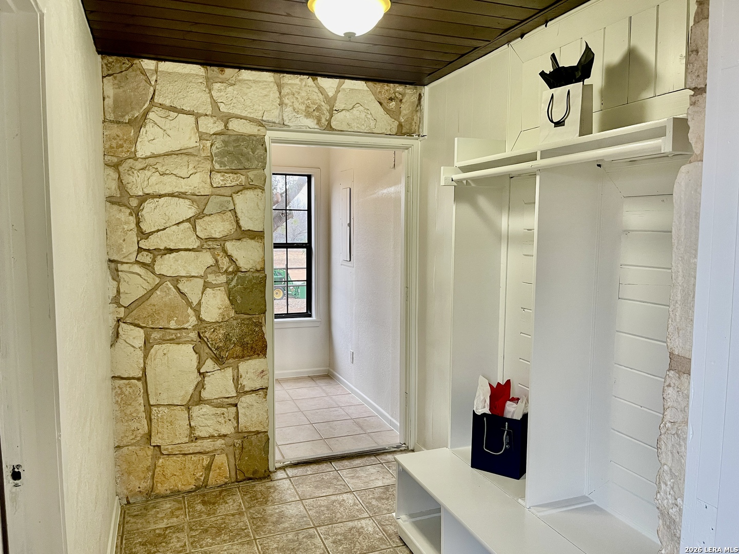 5431 Highway 173 Devine, TX 78016 - Photo 27 of 40