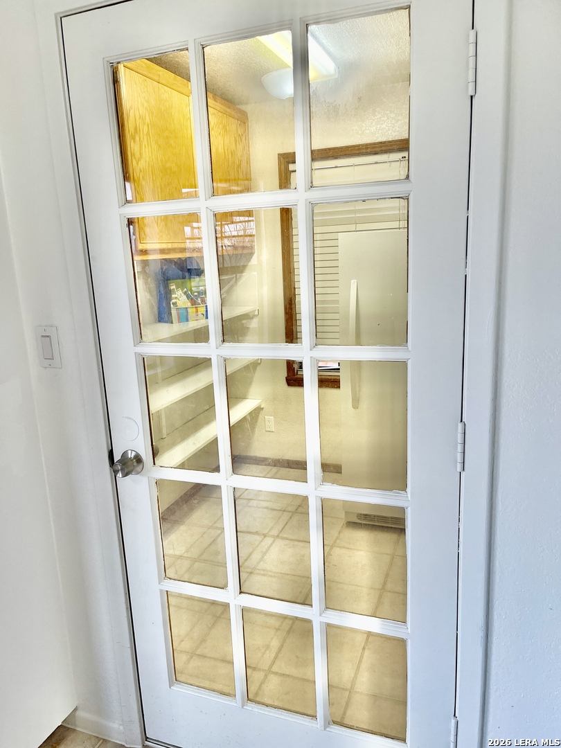 5431 Highway 173 Devine, TX 78016 - Photo 9 of 40