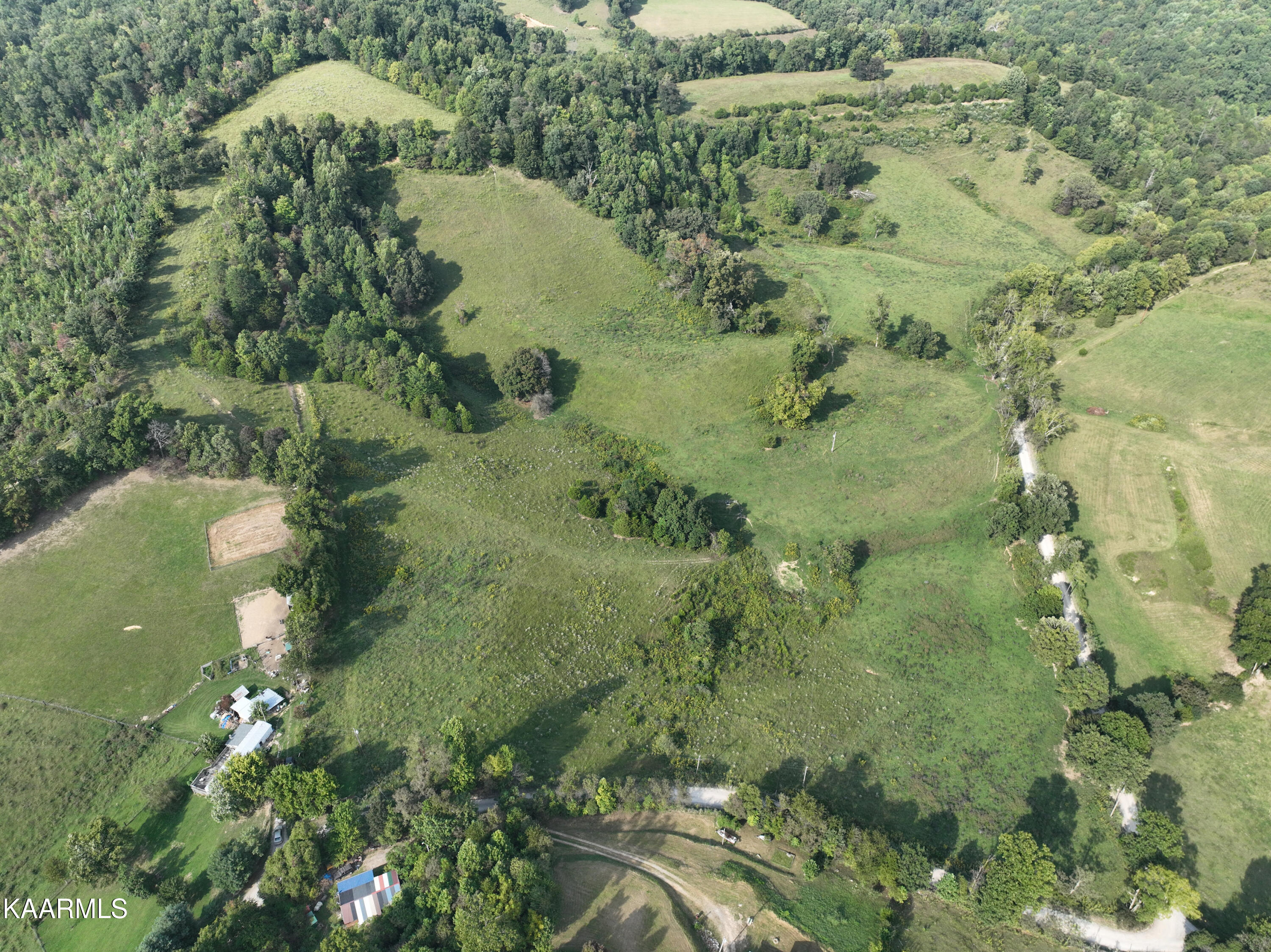 580 Big Spg Un Road Harrogate, TN 37752 - Photo 12 of 14 SUXE5397