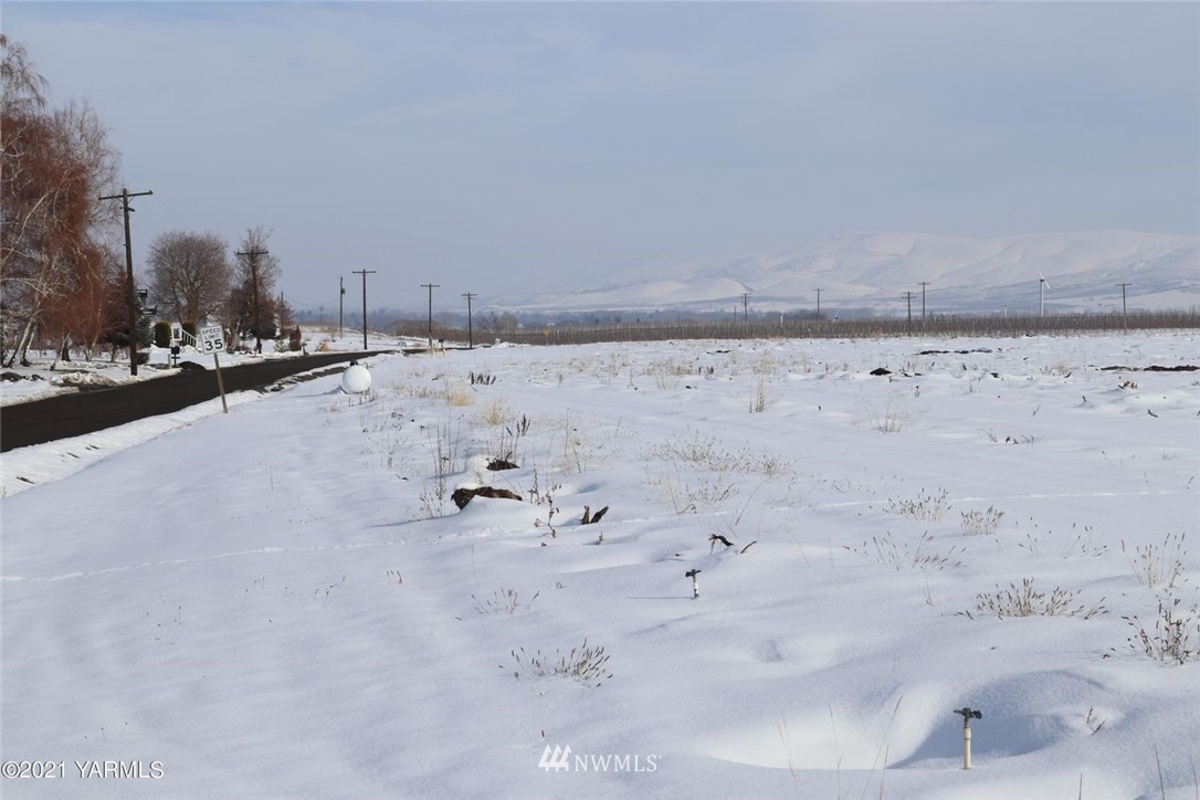 N North Nelson Road Yakima, WA 98903 - Photo 1 of 1 a view of beach and covered with snow