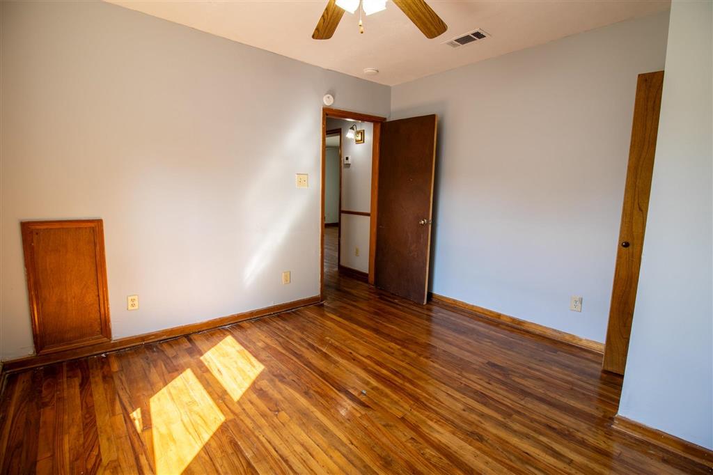 910 Fall Street Lake Charles, LA 70601 - Photo 11 of 17