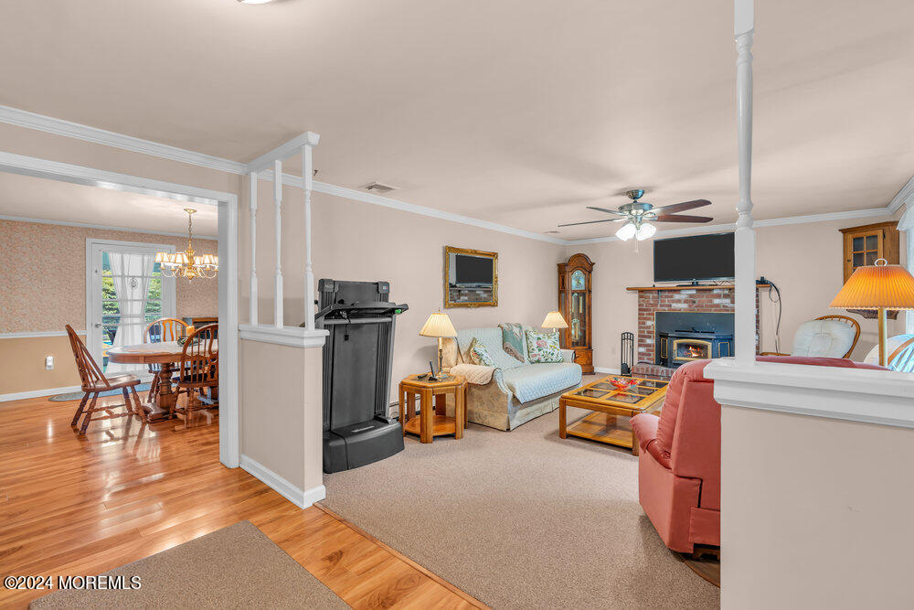 36 Vanderveer Road Freehold, NJ 07728 - Photo 9 of 52 011_dsc00206-1_324