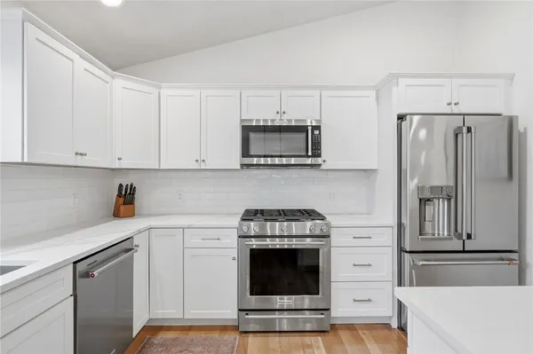 $695,000 | 380 Ledge Road, Coventry, RI 02816