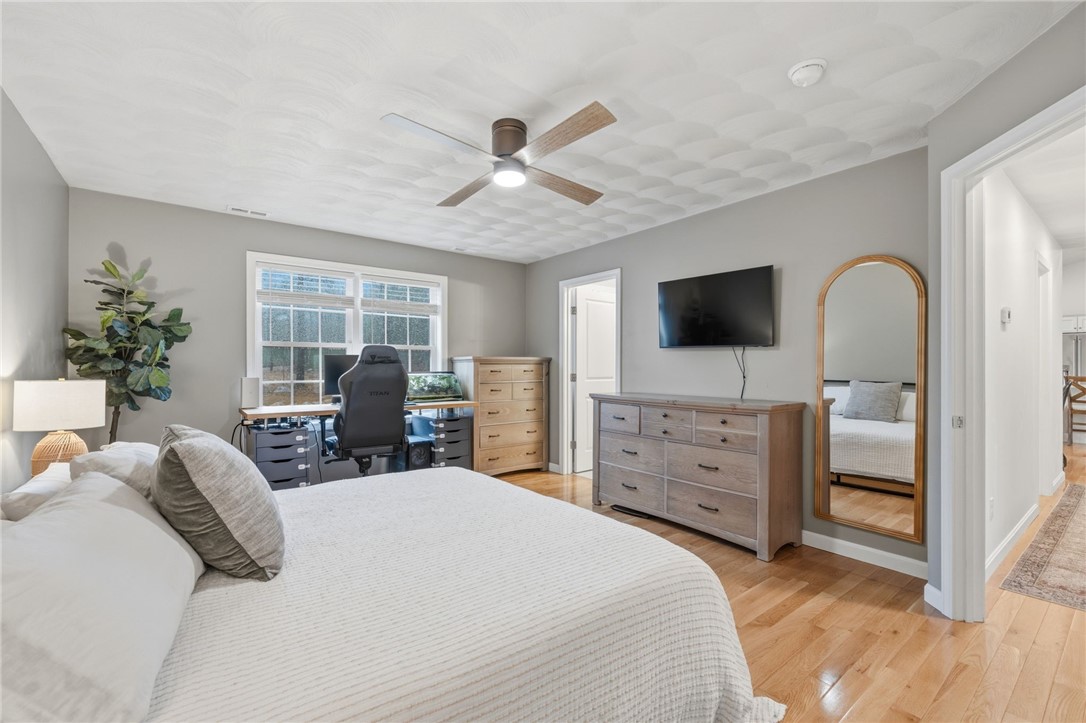 380 Ledge Road Coventry, RI 02816 - Photo 20 of 42