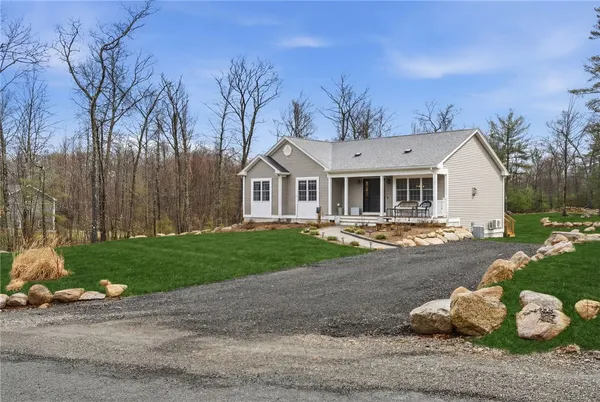 $695,000 | 380 Ledge Road, Coventry, RI 02816