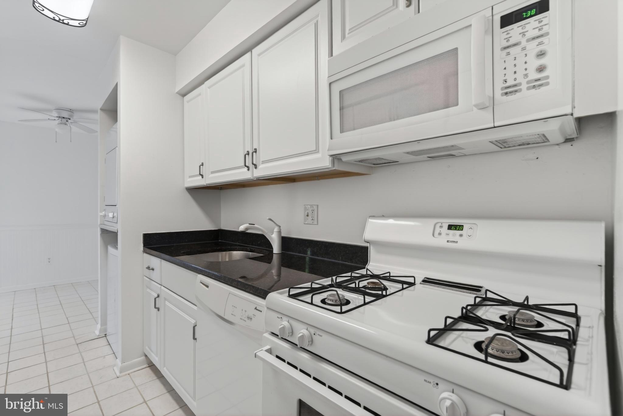 11260 Chestnut Grove Square, Unit 139 Reston, VA 20190 - Photo 8 of 26