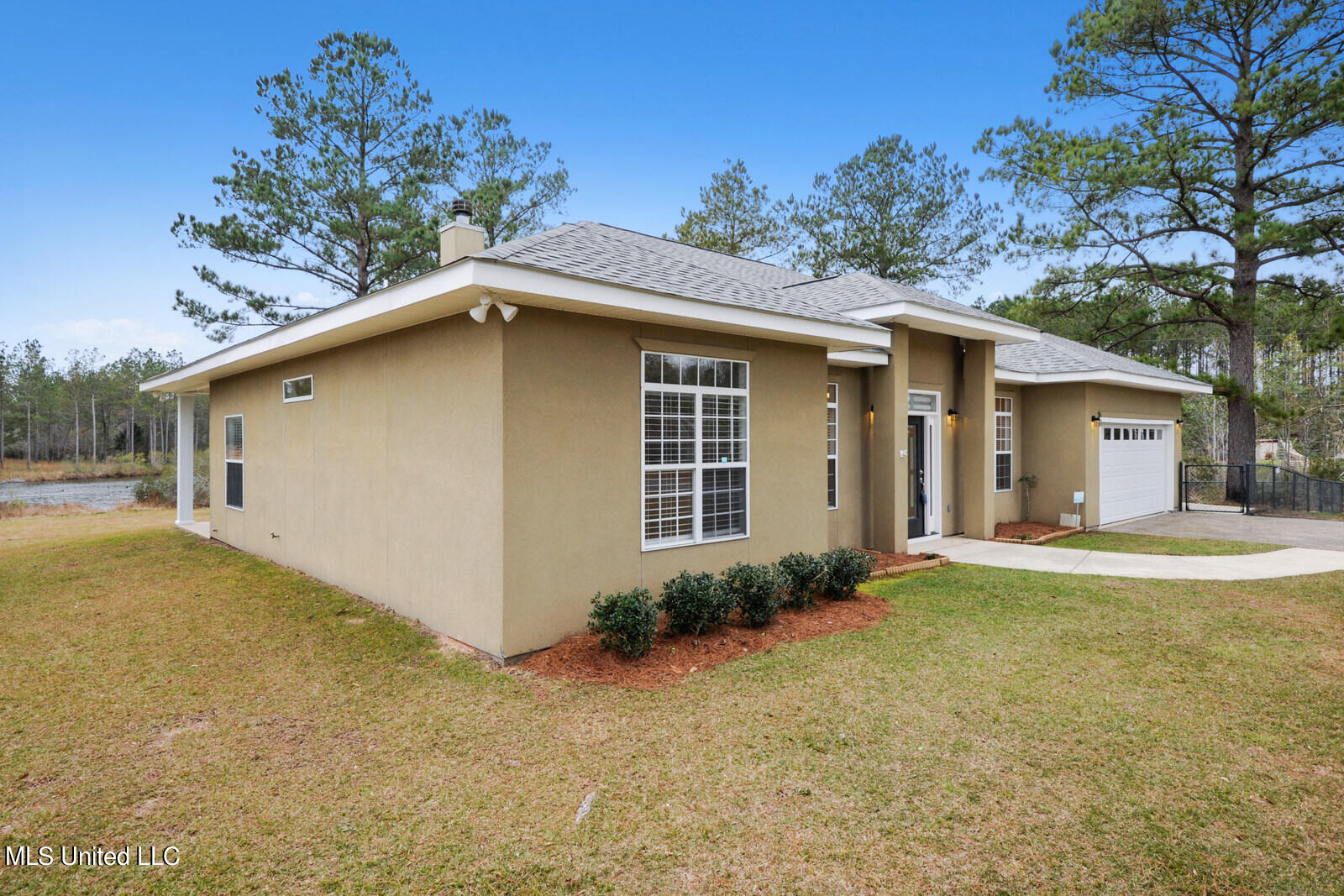 678 Beaver Dam Road Perkinston, MS 39573 - Photo 4 of 24 004_1600x1067_mls (24)