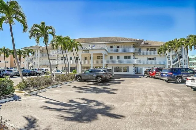 $2,500 | 1461 South Ocean Boulevard, Unit 110, Lauderdale-by-the-Sea, FL 33062