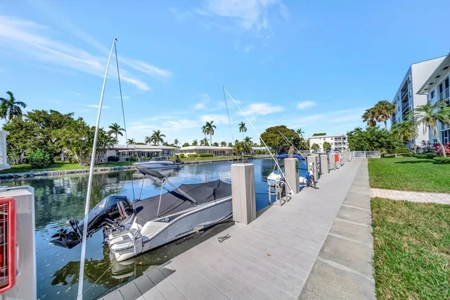 $2,300 | 1461 South Ocean Boulevard, Unit 110, Lauderdale-by-the-Sea, FL 33062