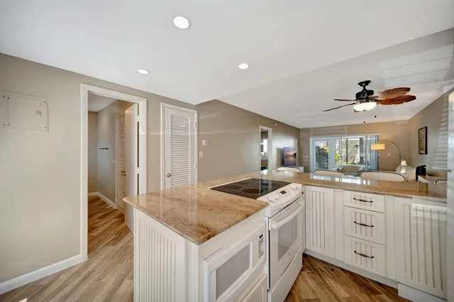 $2,300 | 1461 South Ocean Boulevard, Unit 110, Lauderdale-by-the-Sea, FL 33062