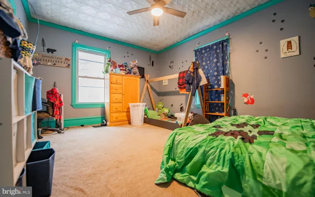 a bathroom with a shower curtain