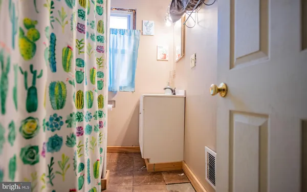 $180,000 | 1043 Charles Street, Jersey Shore, PA 17740