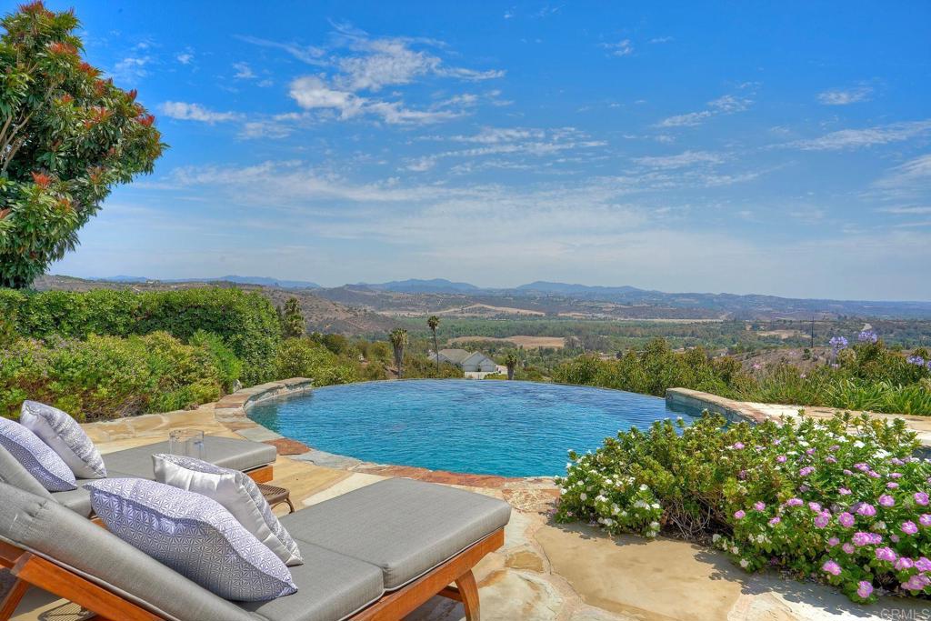 2484 Dos Lomas Fallbrook, CA 92028 - Photo 68 of 72