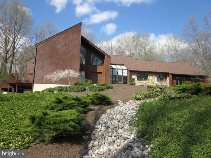 552 Chandler Mill Road Avondale, PA 19311 - Photo 1 of 25 Exterior Front
