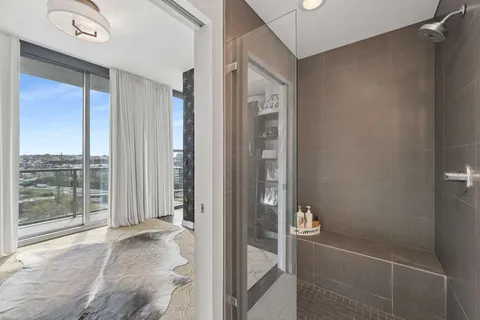 $849,999 | 1212 Laurel Street, Unit 1213, Nashville, TN 37203