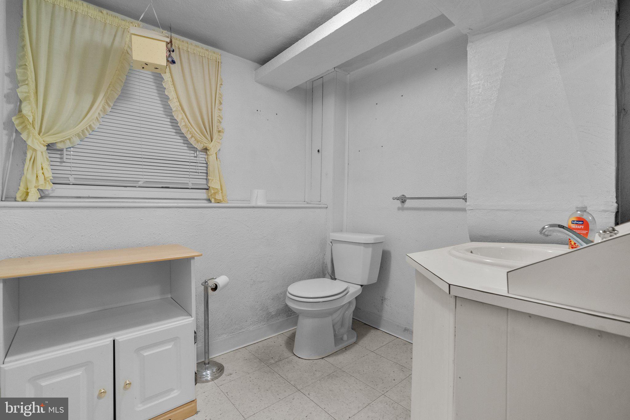 166 Sleighride Road Willow Grove, PA 19090 - Photo 20 of 28 Gallery Image 20