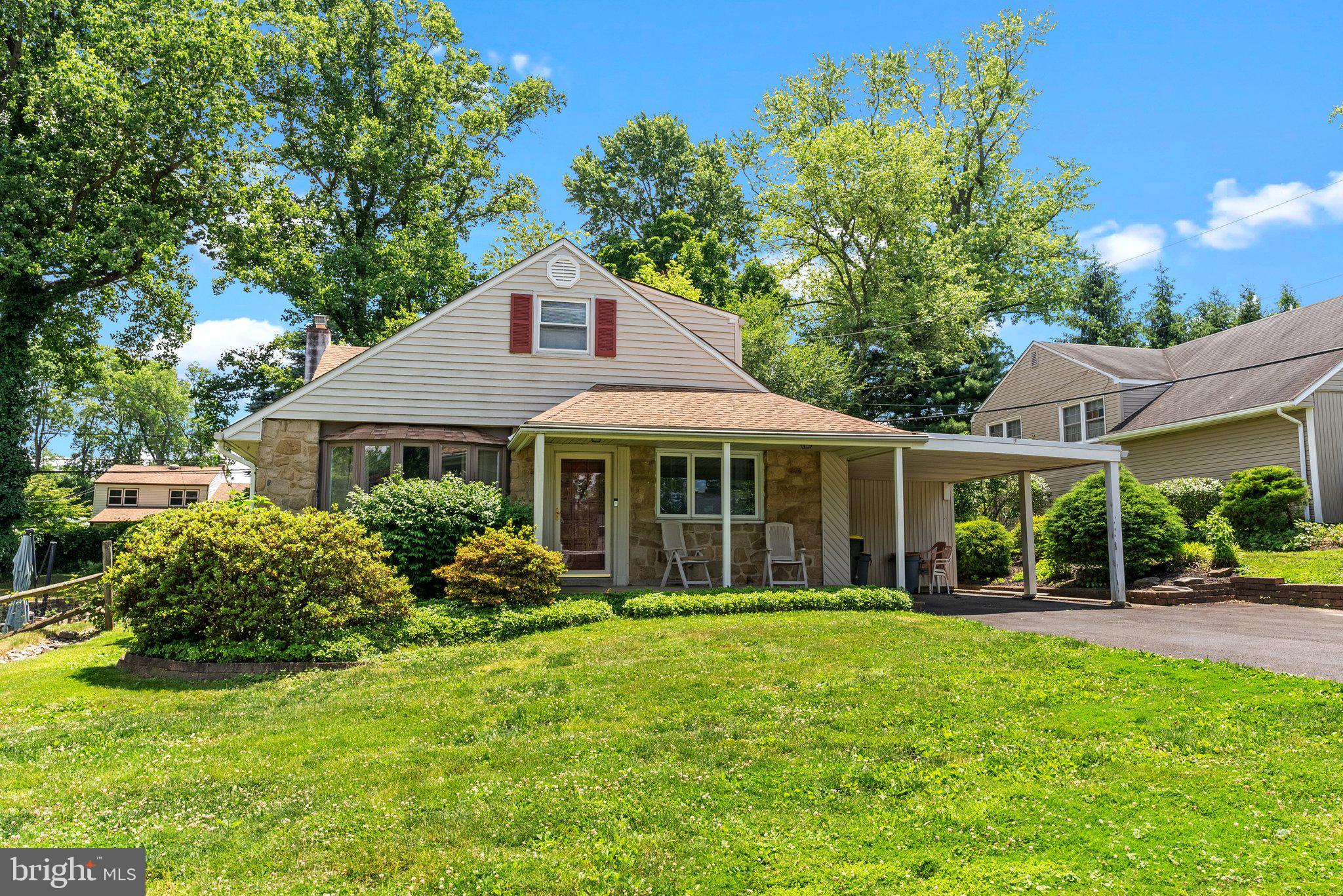 166 Sleighride Road Willow Grove, PA 19090 - Photo 2 of 28 Gallery Image 2