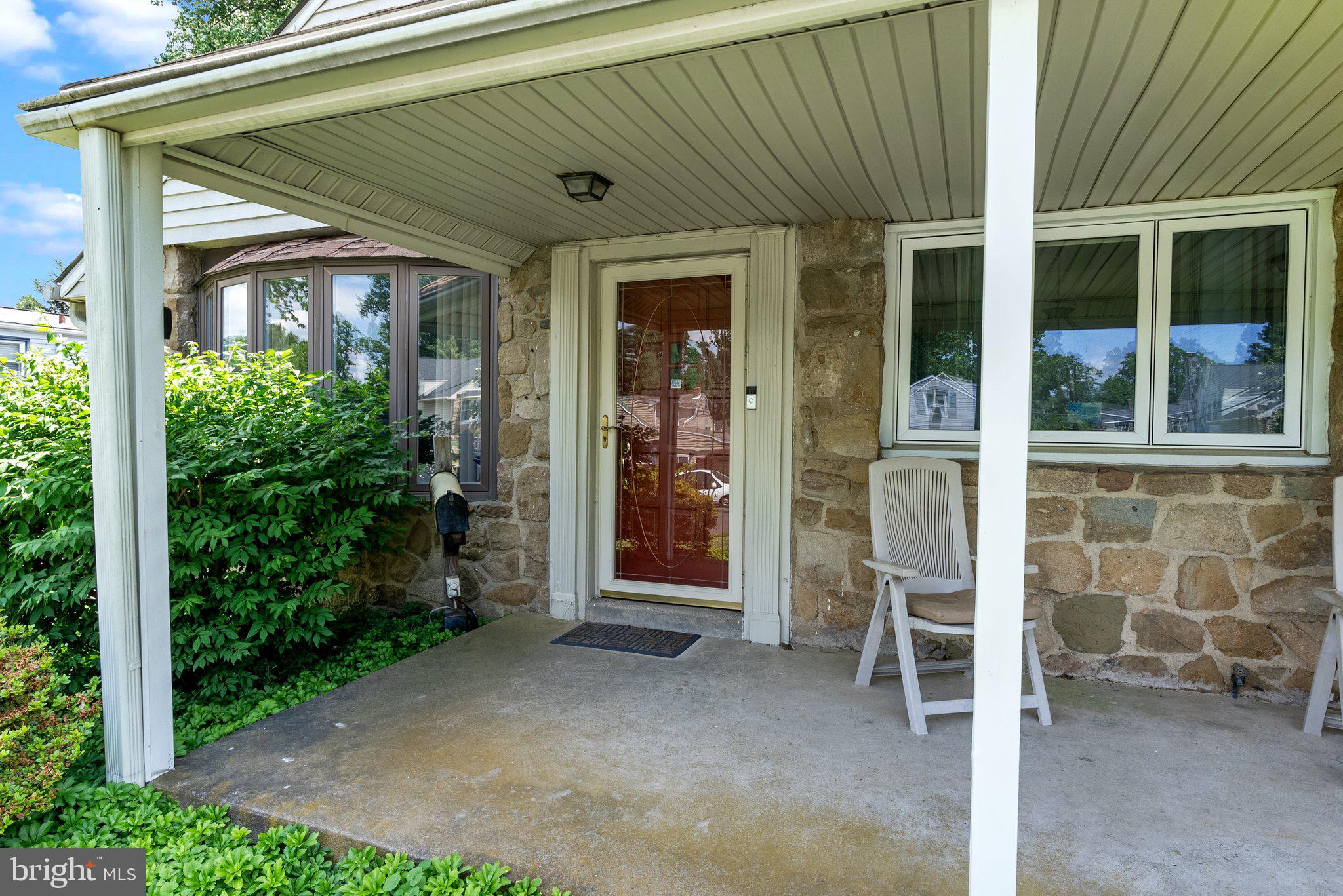 166 Sleighride Road Willow Grove, PA 19090 - Photo 3 of 28 Gallery Image 3