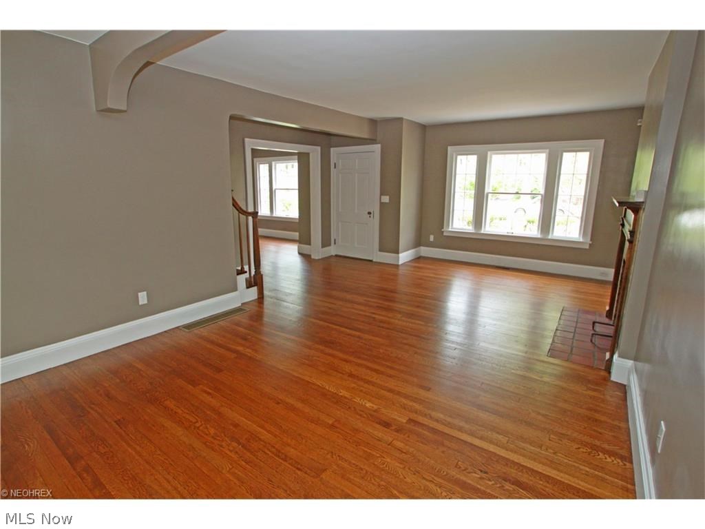 3280 Stockholm Road Cleveland, OH 44120 - Photo 6 of 35