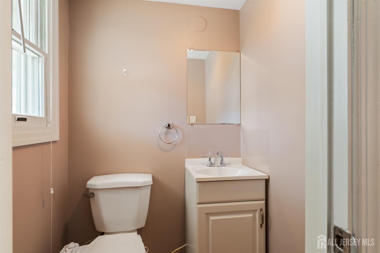 17 Sulliman Road Edison, NJ 08817 - Photo 15 of 35