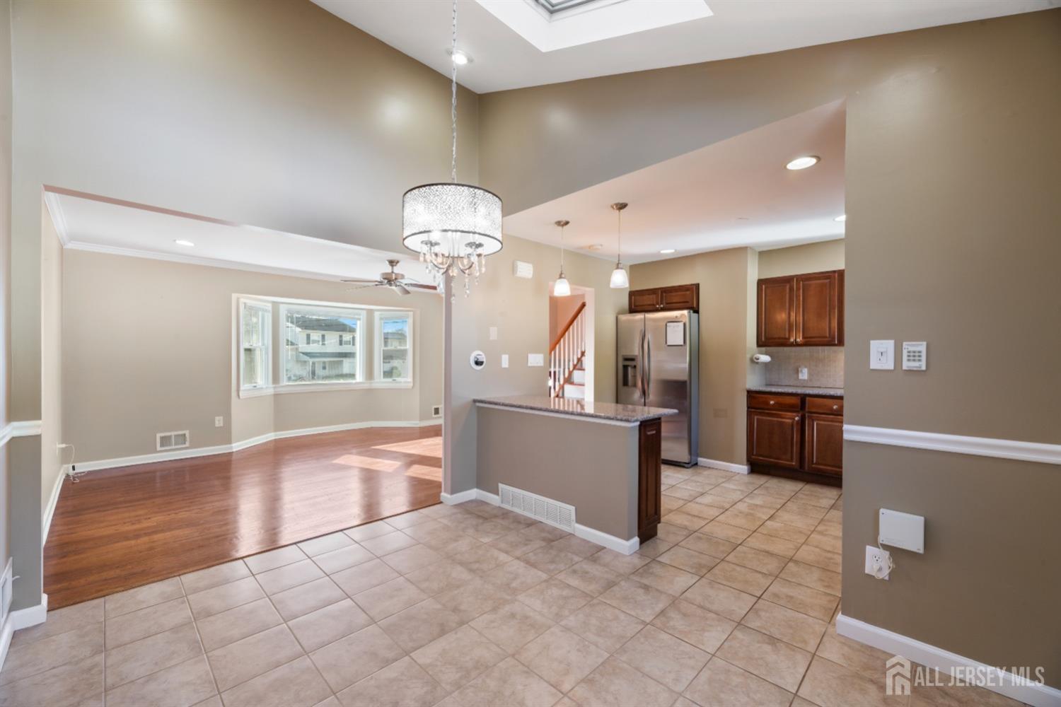 17 Sulliman Road Edison, NJ 08817 - Photo 7 of 35