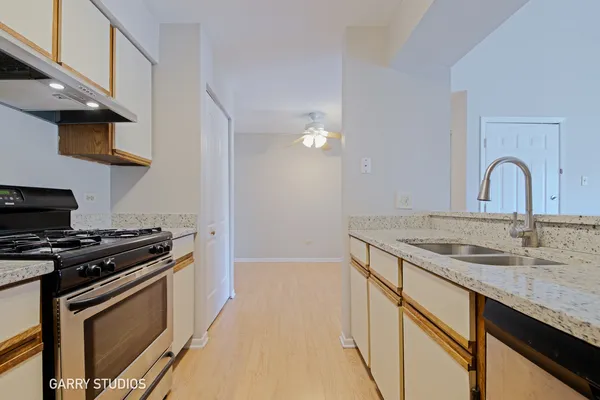 $249,896 | 46 North Park Avenue, Unit 7, Lombard, IL 60148
