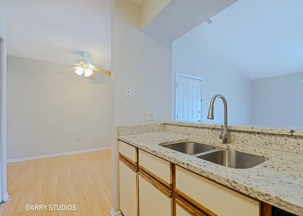 $249,896 | 46 North Park Avenue, Unit 7, Lombard, IL 60148
