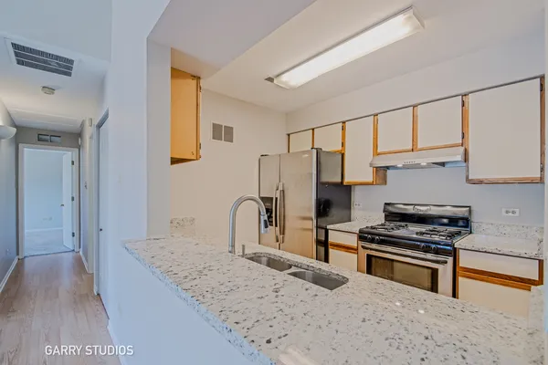 $249,896 | 46 North Park Avenue, Unit 7, Lombard, IL 60148