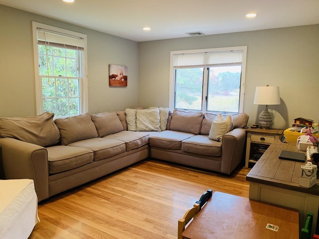145 Concord Road Wayland, MA 01778 - Photo 8 of 30 Gallery Image 8