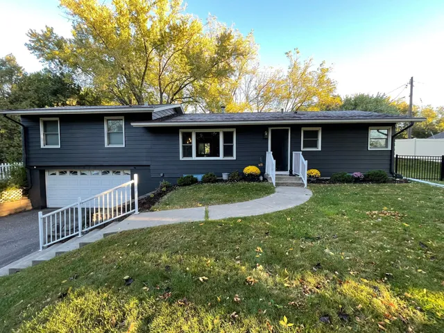 $3,500 | 17620 8th Avenue North, Plymouth, MN 55447