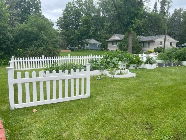 $3,500 | 17620 8th Avenue North, Plymouth, MN 55447