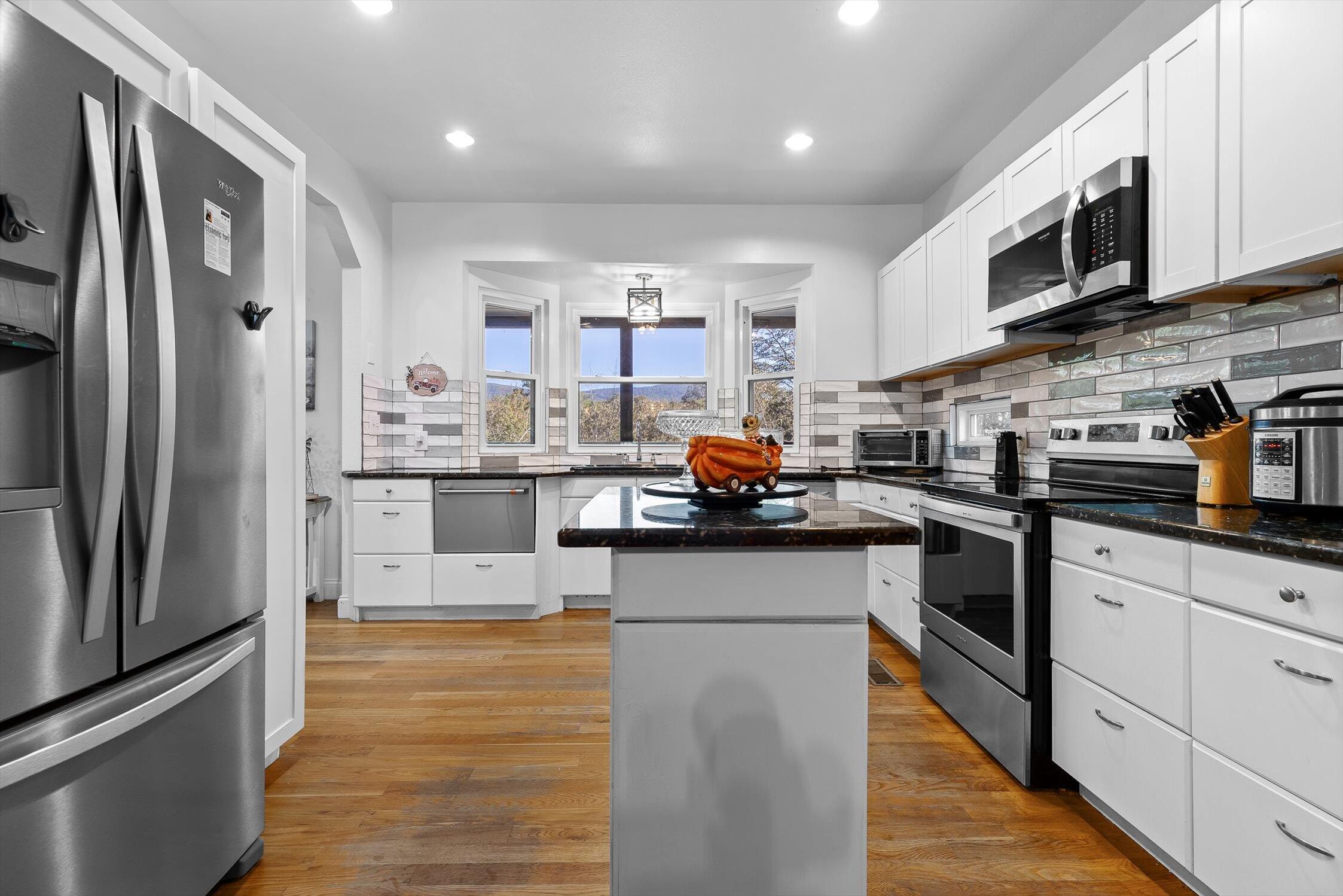 152 Highland Drive Dunlap, TN 37327 - Photo 3 of 36 18-Highland Dr-18