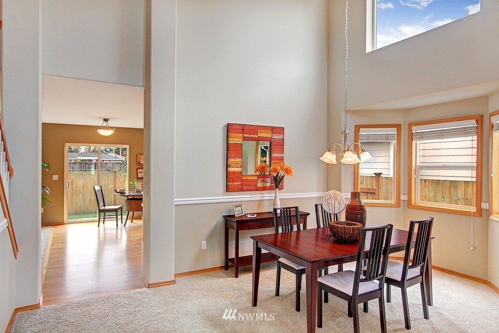 2001 Queen Avenue Northeast Renton, WA 98056 - Photo 3 of 15