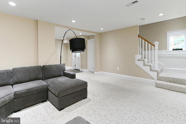 $1,710,000 | 2138 North Stafford Street, Arlington, VA 22207