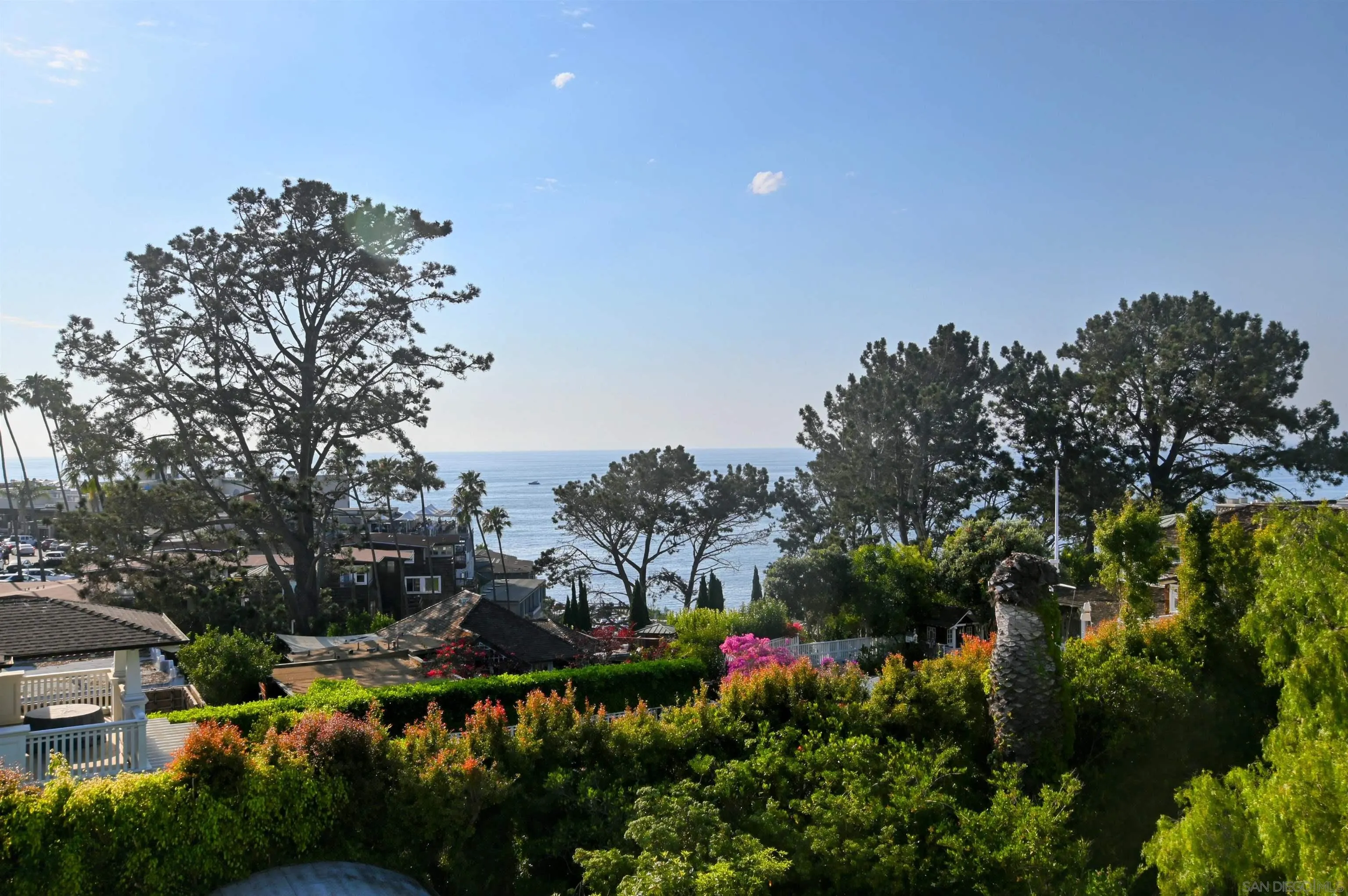 7971 Prospect Place La Jolla, CA 92037 - Photo 34 of 36 a view of a garden