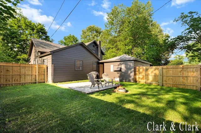 $244,900 | 536 East Bond Street, Hastings, MI 49058