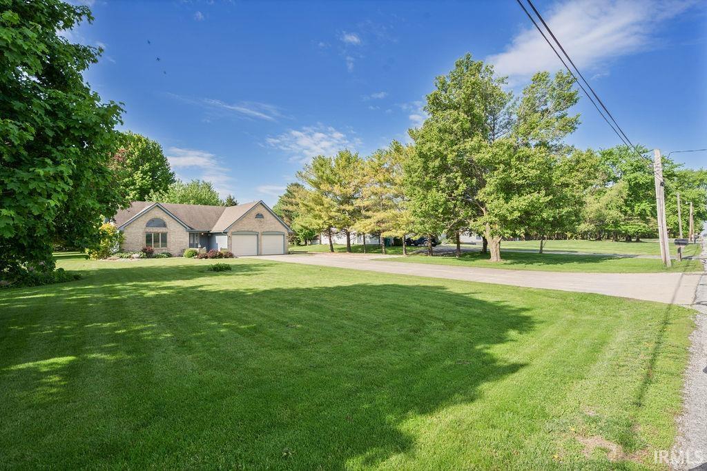 1597 West Division Road Tipton, IN 46072 - Photo 2 of 26
