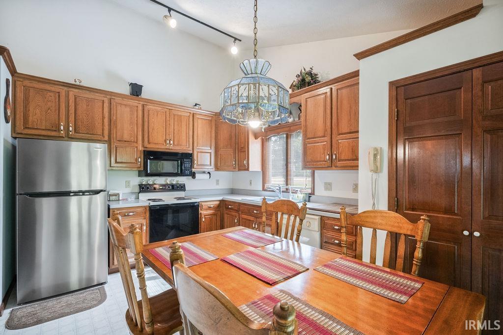 1597 West Division Road Tipton, IN 46072 - Photo 23 of 26