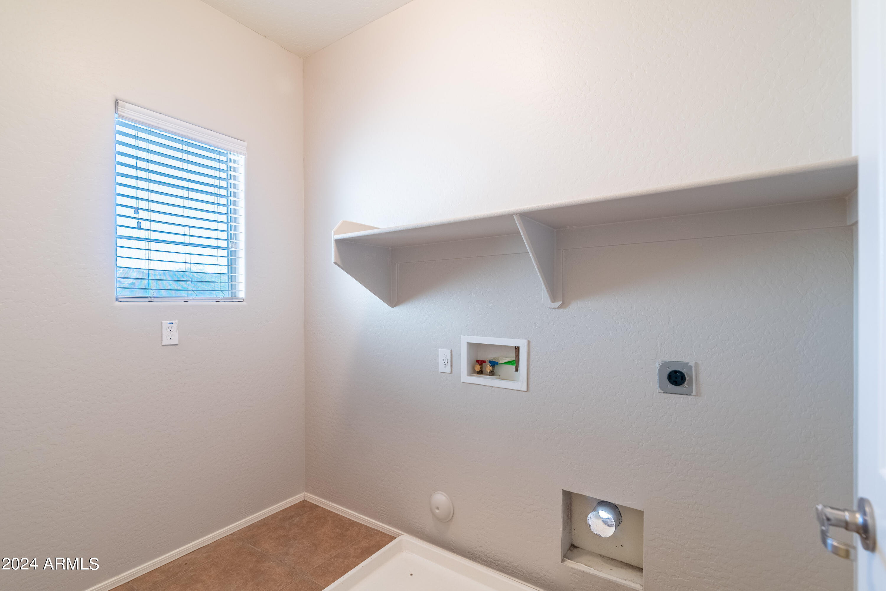 5422 West Harwell Road Laveen, AZ 85339 - Photo 28 of 45 HLP-24