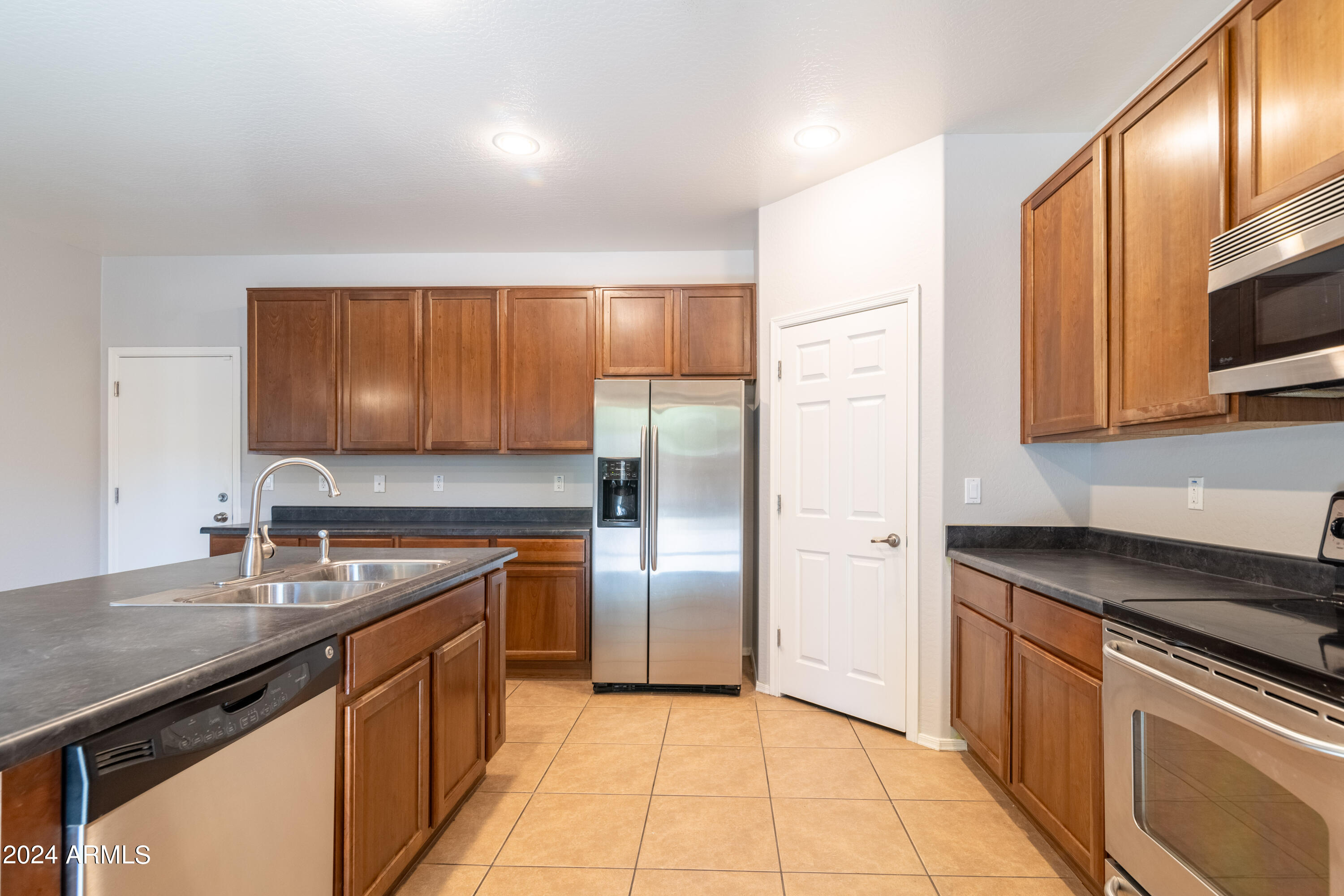 5422 West Harwell Road Laveen, AZ 85339 - Photo 8 of 45 HLP-9