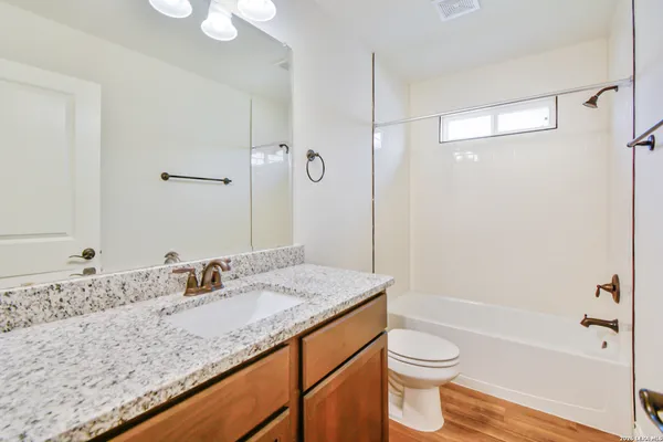 $1,575 | 341 Untermaier Street, New Braunfels, TX 78130