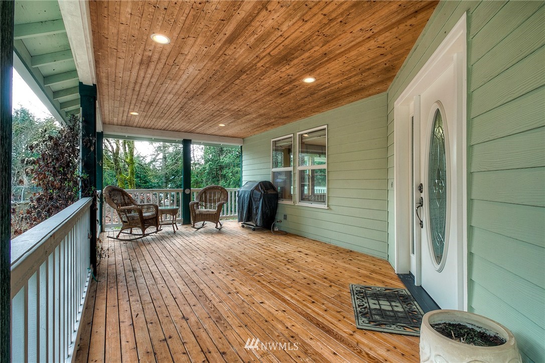 2141 Grove Road Northwest Olympia, WA 98502 - Photo 7 of 24 Gallery Image 7