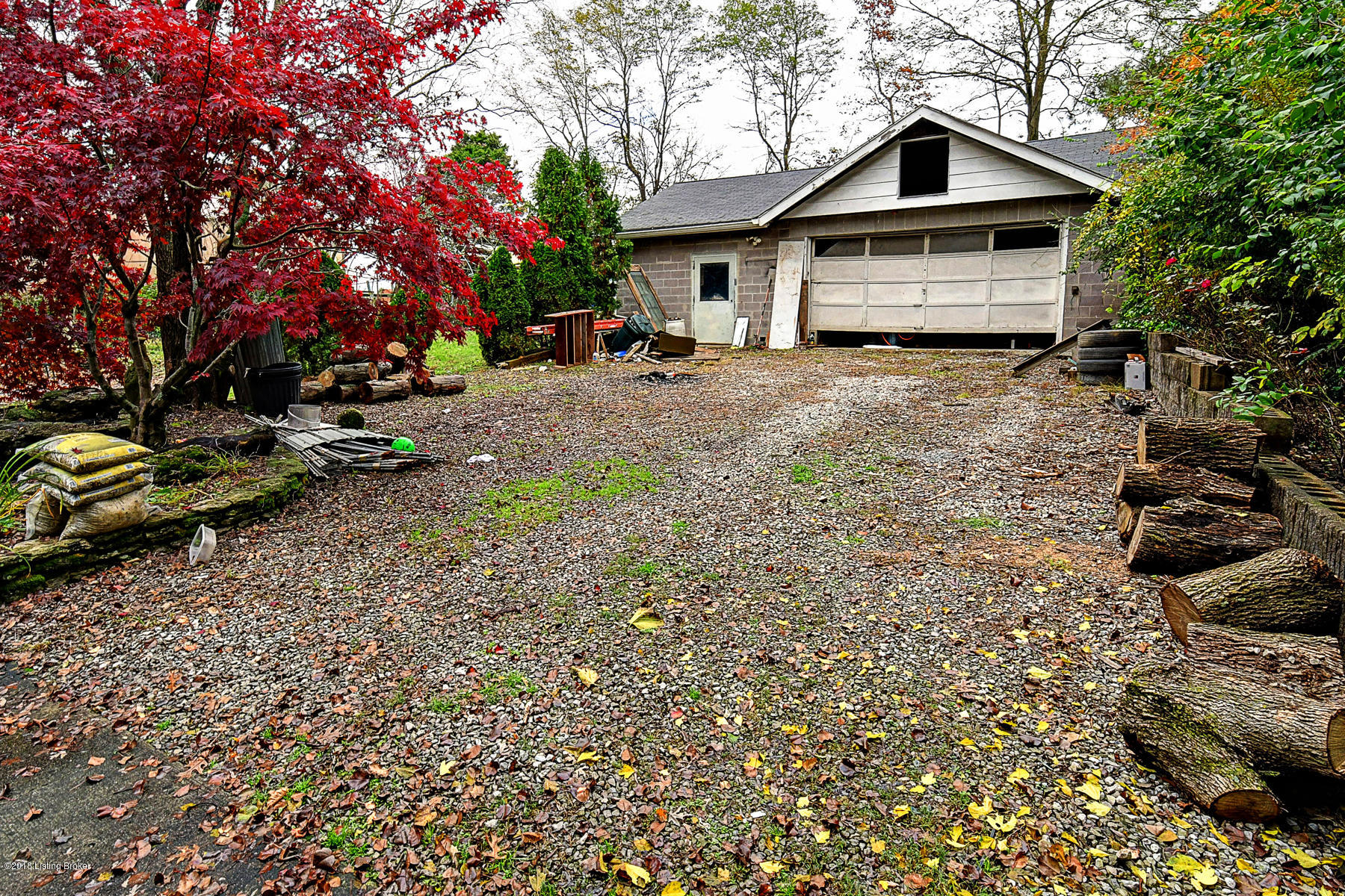 11703 Easum Road Louisville, KY 40299 - Photo 10 of 11 easum by C W Davis0010