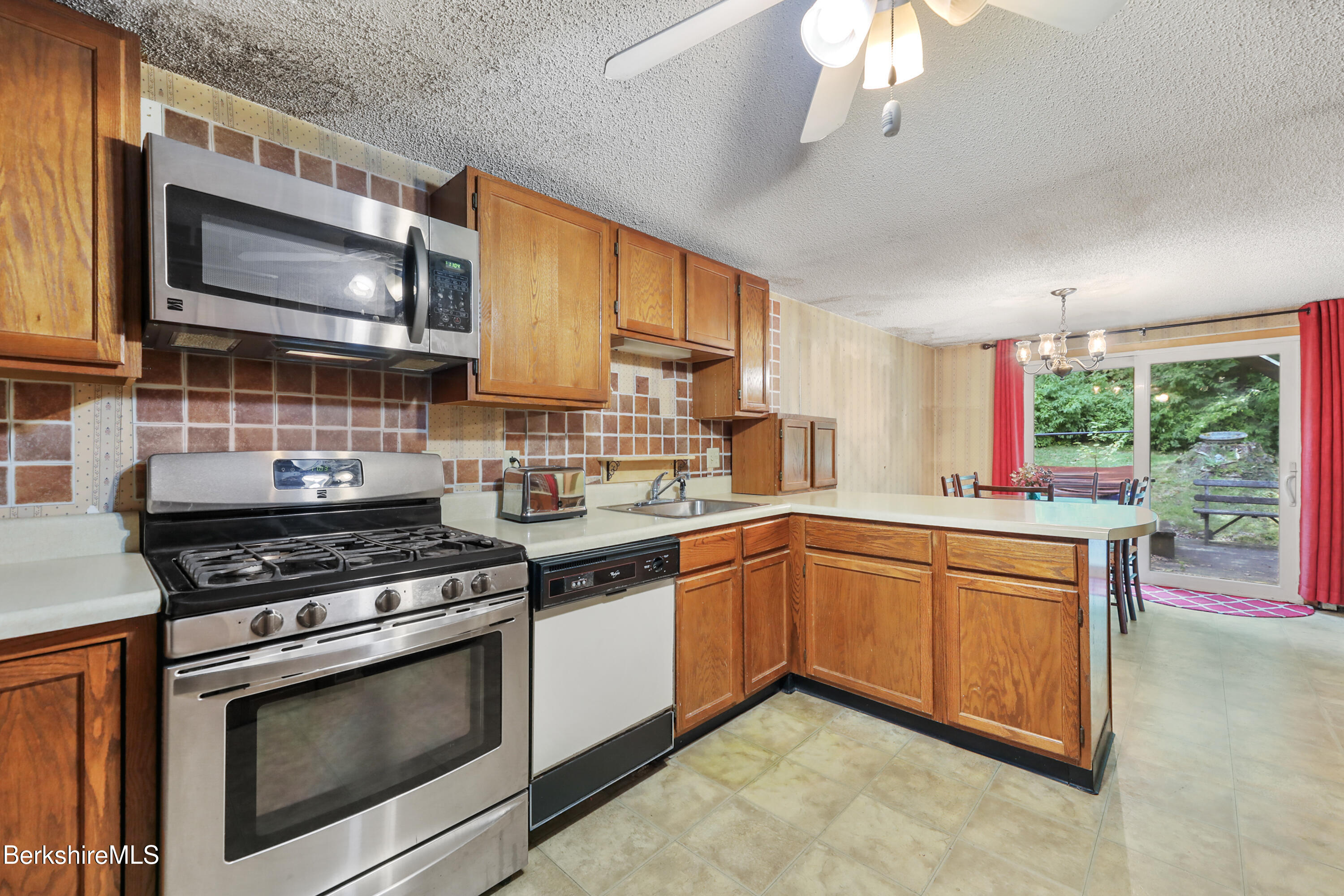 268 E Road Alford, MA 01266 - Photo 32 of 43 Right Unit Kitchen
