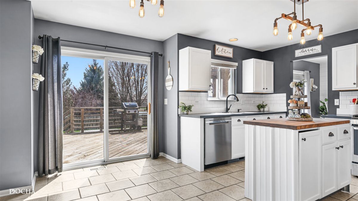 3318 Veronica Street Plano, IL 60545 - Photo 8 of 30