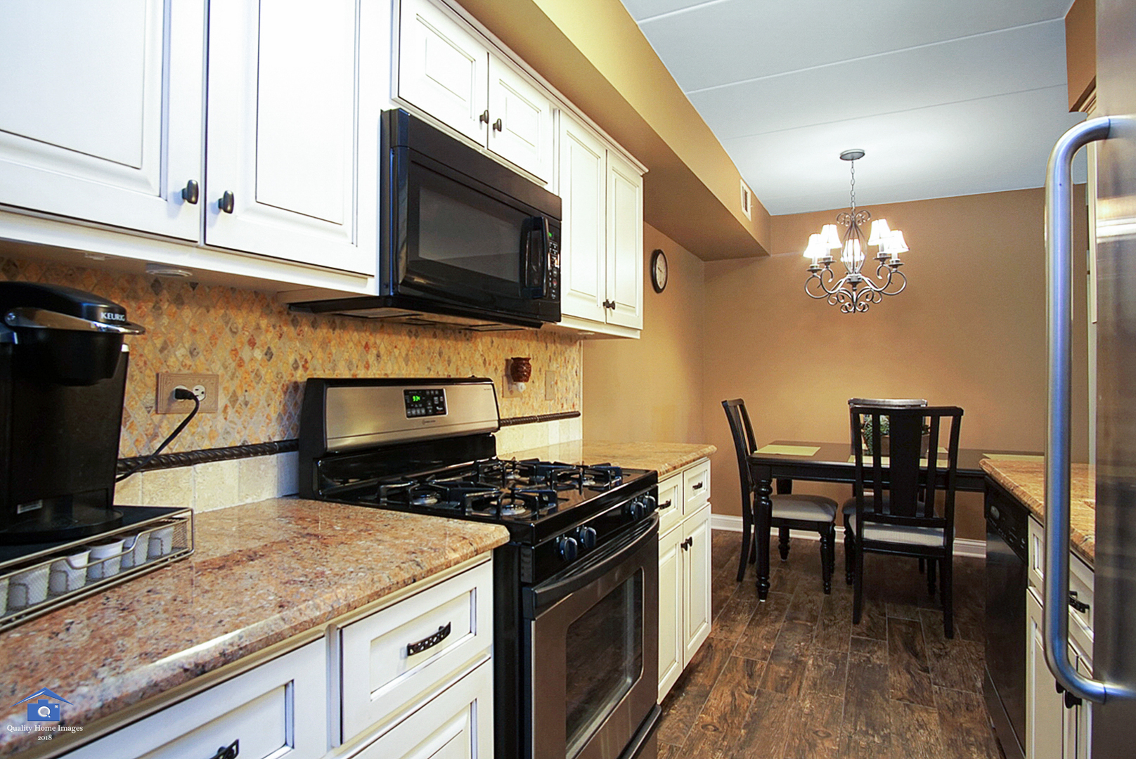 6443 Clarendon Hills Road, Unit 301C Willowbrook, IL 60527 - Photo 2 of 20