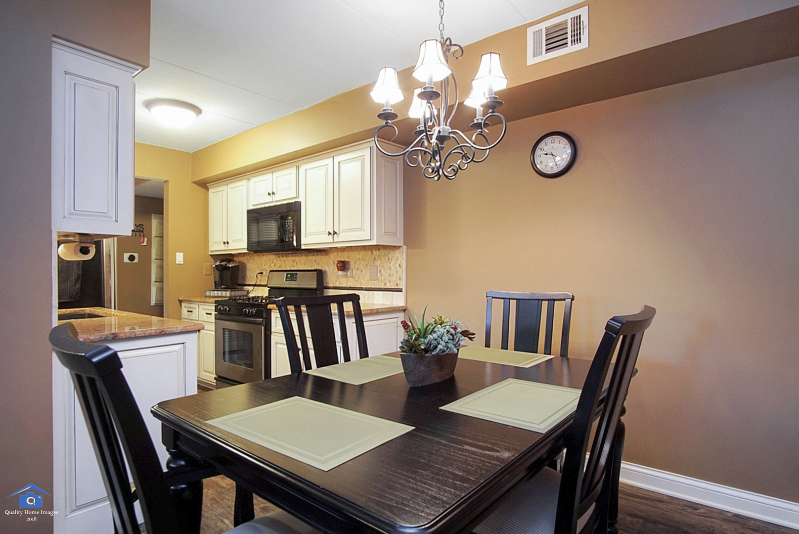 6443 Clarendon Hills Road, Unit 301C Willowbrook, IL 60527 - Photo 7 of 20